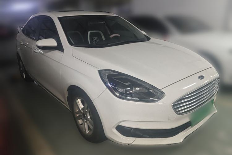 Used Ford Escort 2019 Revised Version 1.5L Automatic Enjoyment Type China VI Standard Front Right 45 Deg