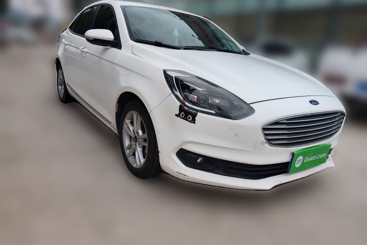 Used Ford Escort 2019 Revised Version 1.5L Automatic Enjoyment Type China VI Standard Front Right 45 Deg