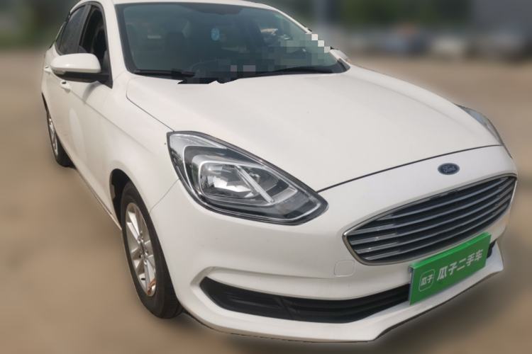Used Ford Escort 2019 1.5L Manual ZhiXiang Version Front Right 45 Deg
