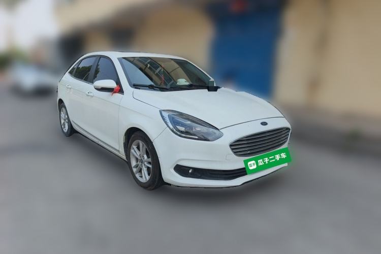Used Ford Escort 2019 Revised Version 1.5L Automatic Enjoyment Type China VI Standard Front Right 45 Deg