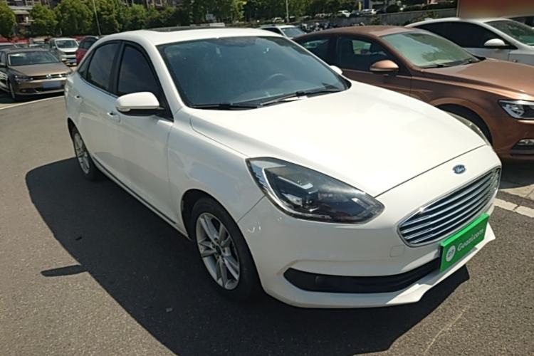 Used Ford Escort 2019 Revised Version 1.5L Automatic Enjoyment Type China VI Standard Front Right 45 Deg