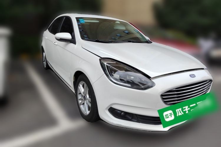 Used Ford Escort 2019 Revised Version 1.5L Automatic Enjoyment Type China VI Standard Front Right 45 Deg