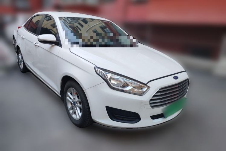 Used Ford Escort 2019 Revised 1.5L Automatic ZhiXiang Version China VI Standard Front Right 45 Deg