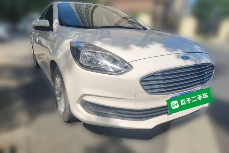 Used Ford Escort 2019 1.5L Automatic ZhiXiang Model Front Right 45 Deg