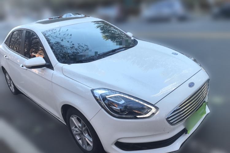 Used Ford Escort 2019 Revised Version 1.5L Automatic Enjoyment Type China VI Standard Front Right 45 Deg