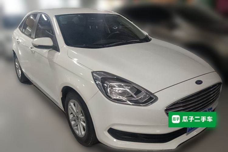 Used Ford Escort 2019 1.5L Automatic ZhiXiang Model Front Right 45 Deg