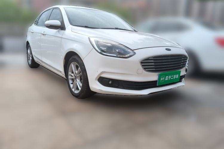 Used Ford Escort 2019 Revised Version 1.5L Automatic Enjoyment Type China V Standard Front Right 45 Deg