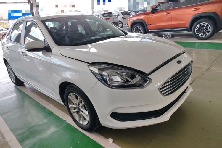 Used Ford Escort 2019 1.5L Automatic ZhiXiang Model Front Right 45 Deg