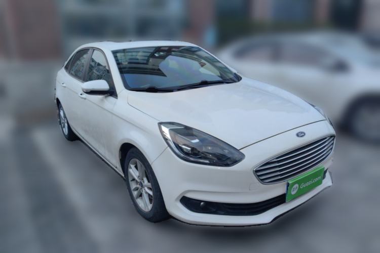 Used Ford Escort 2019 Revised Version 1.5L Automatic Enjoyment Type China VI Standard Front Right 45 Deg