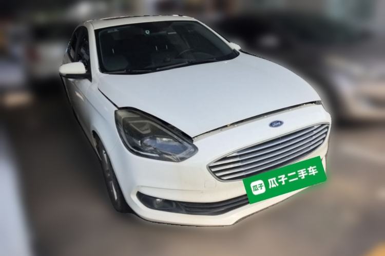 Used Ford Escort 2019 Revised Version 1.5L Automatic Enjoyment Type China VI Standard Front Right 45 Deg