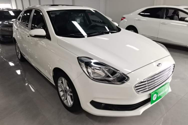 Used Ford Escort 2019 1.5L Automatic Enjoyment Model Front Right 45 Deg