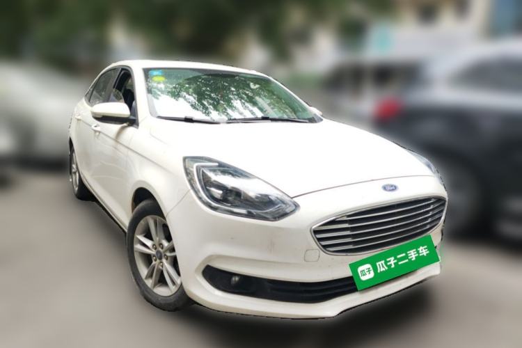 Used Ford Escort 2019 Revised Version 1.5L Automatic Enjoyment Type China VI Standard Front Right 45 Deg