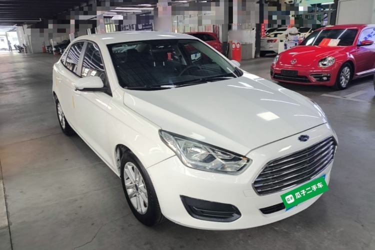 Used Ford Escort 2019 Revised Version 1.5L Manual "Quality Enjoyment" Trim (Tire Pressure Monitoring) China VI Standard Front Right 45 Deg