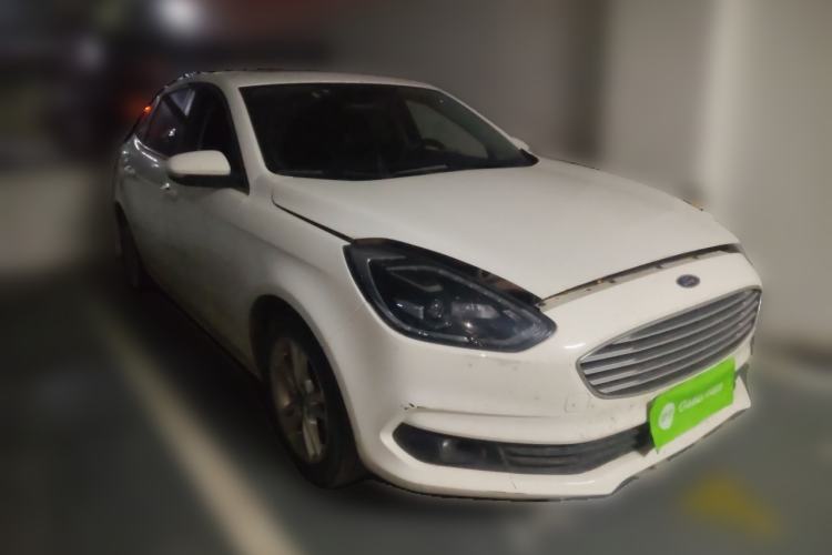 Used Ford Escort 2019 Revised Version 1.5L Automatic Enjoyment Type China VI Standard Front Right 45 Deg