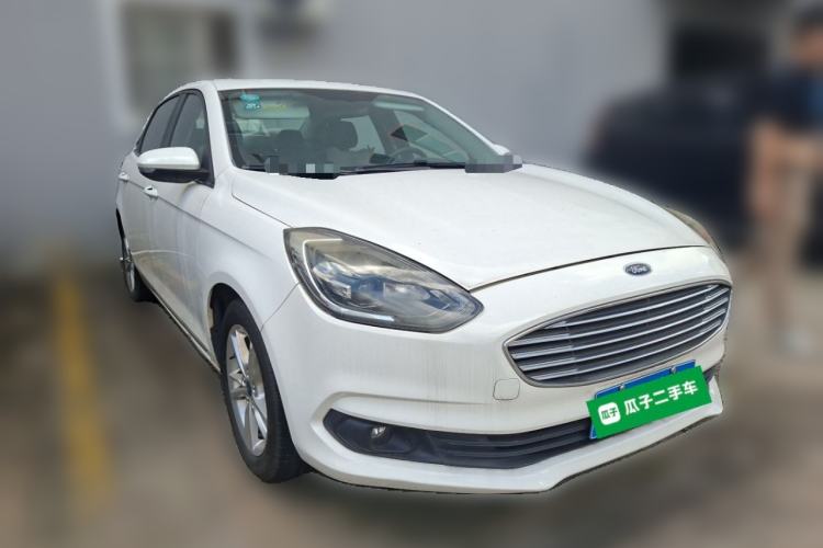 Used Ford Escort 2019 Revised Version 1.5L Automatic Enjoyment Type China VI Standard Front Right 45 Deg