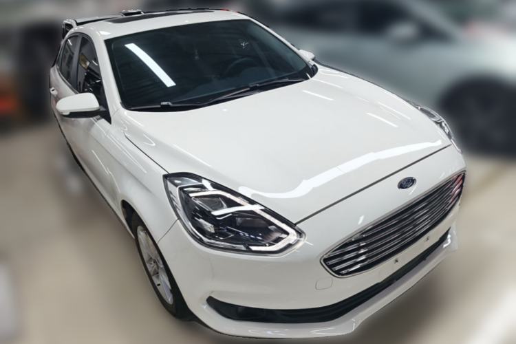 Used Ford Escort 2019 Revised Version 1.5L Automatic Enjoyment Type China VI Standard Front Right 45 Deg