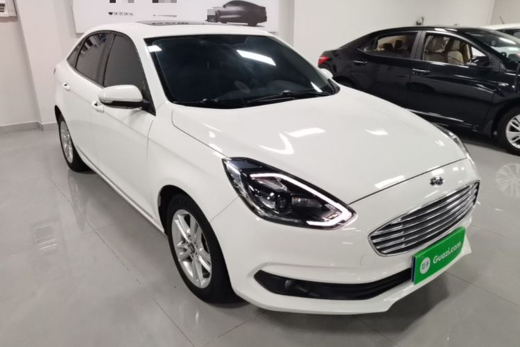 Used Ford Escort 2019 Revised Version 1.5L Automatic Enjoyment Type China VI Standard Front Right 45 Deg