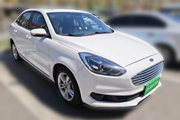 Used Ford Escort 2019 Revised Version 1.5L Automatic Enjoyment Type China VI Standard Front Right 45 Deg