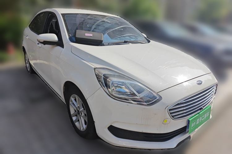 Used Ford Escort 2019 1.5L Manual ZhiXiang Version Front Right 45 Deg