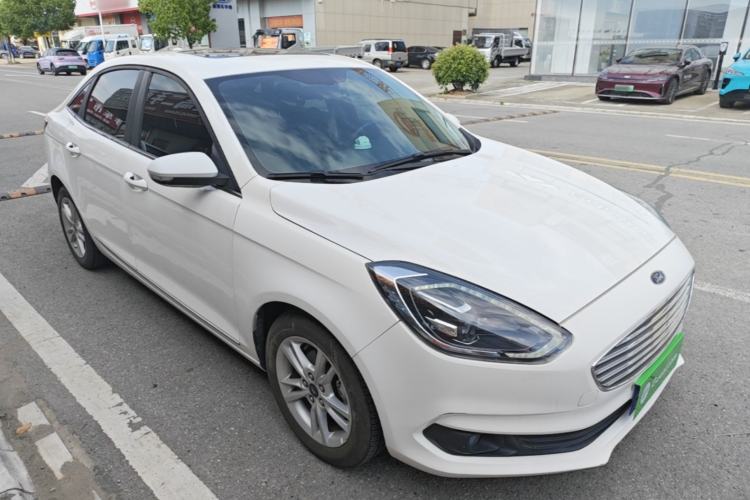 Used Ford Escort 2019 Revised Version 1.5L Automatic Enjoyment Type China VI Standard Front Right 45 Deg