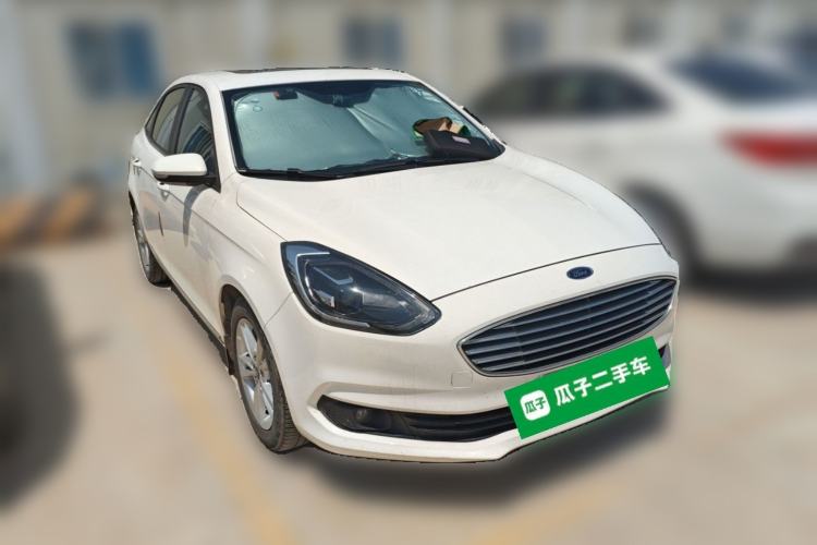 Used Ford Escort 2019 Revised Version 1.5L Automatic Enjoyment Type China VI Standard Front Right 45 Deg