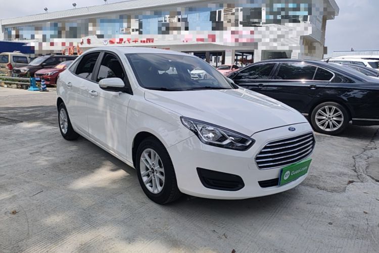 Used Ford Escort 2019 Revised 1.5L Automatic ZhiXiang Version (Tire Pressure Monitoring) China VI Standard Front Right 45 Deg