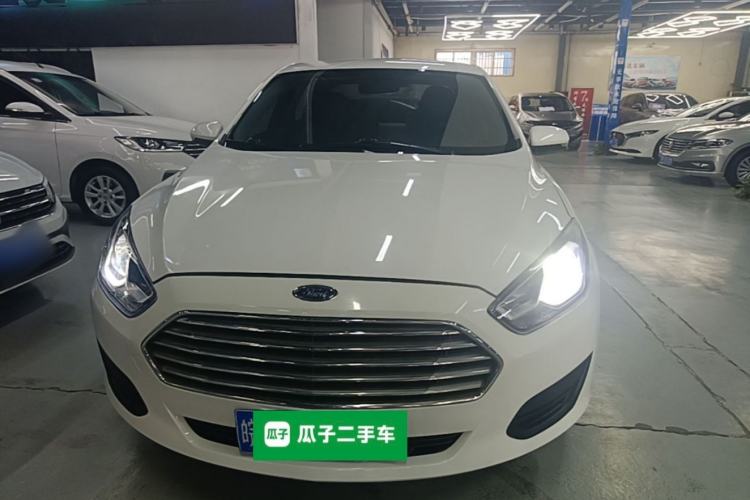 Used Ford Escort 2019 Revised 1.5L Automatic ZhiXiang Version China VI Standard Front