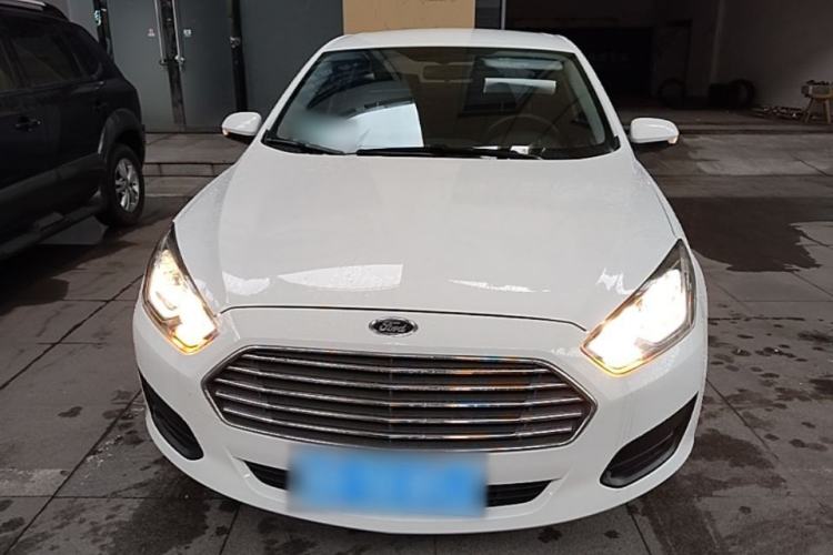 Used Ford Escort 2019 Revised 1.5L Automatic ZhiXiang Version (Tire Pressure Monitoring) China VI Standard Front