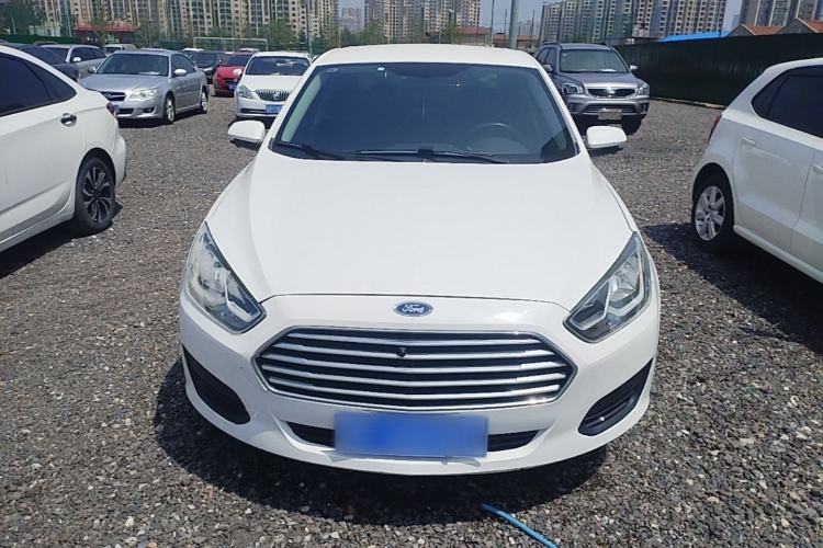Used Ford Escort 2019 Revised 1.5L Automatic ZhiXiang Version (Tire Pressure Monitoring) China VI Standard Front