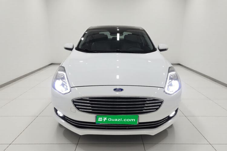 Used Ford Escort 2019 EcoBoost 125 Automatic Luxury Edition Front