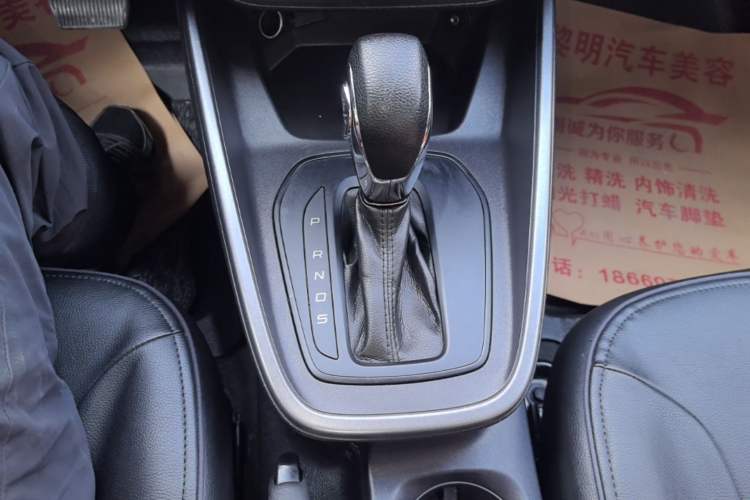 Used Ford Escort 2019 Revised 1.5L Automatic ZhiXiang Version (Tire Pressure Monitoring) China VI Standard Gear Lever