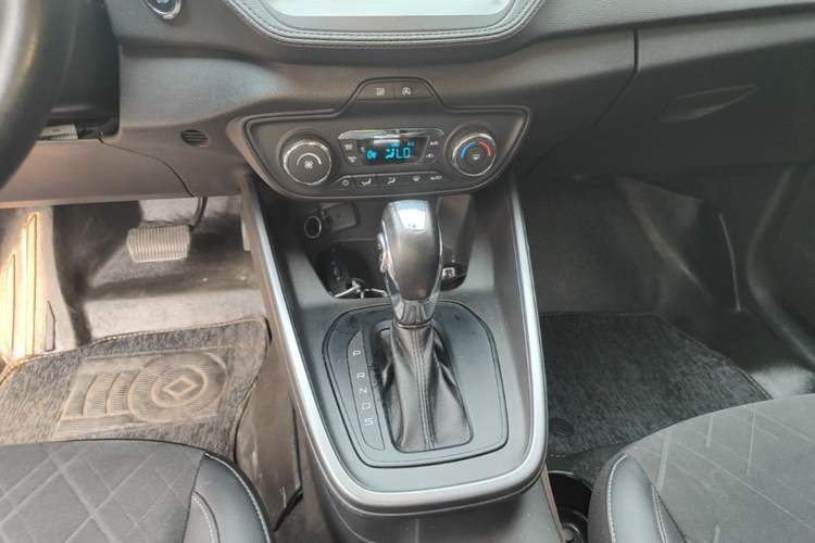 Used Ford Escort 2019 Revised Version 1.5L Automatic Enjoyment Type China VI Standard Gear Lever