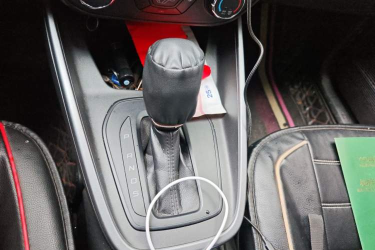 Used Ford Escort 2019 1.5L Automatic ZhiXiang Model Gear Lever