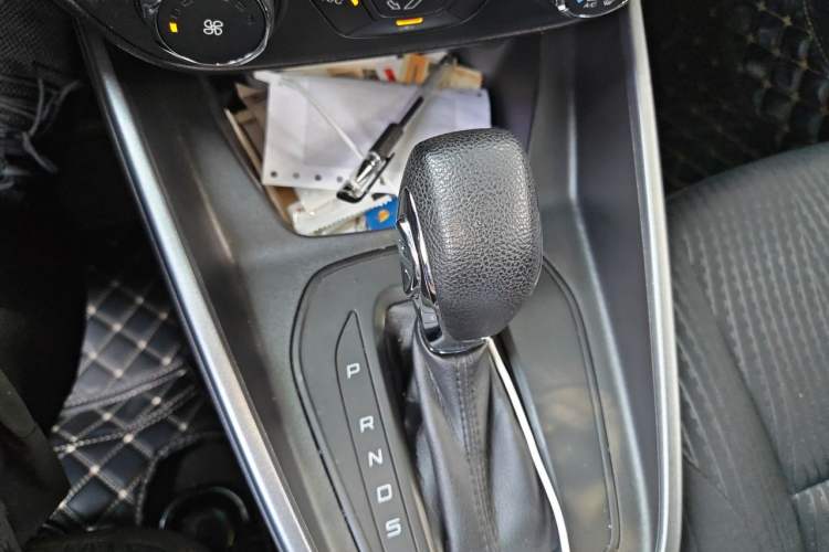 Used Ford Escort 2019 Revised 1.5L Automatic ZhiXiang Version (Tire Pressure Monitoring) China VI Standard Gear Lever
