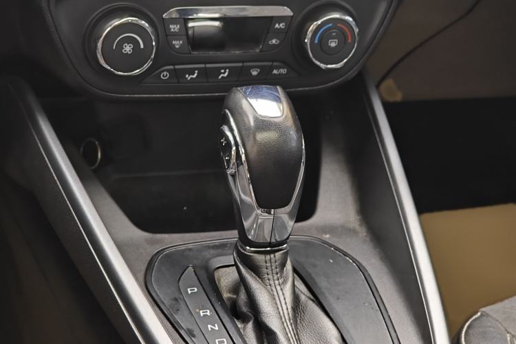 Used Ford Escort 2019 Revised Version 1.5L Automatic Enjoyment Type China VI Standard Gear Lever