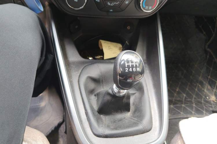 Used Ford Escort 2019 Revised Version 1.5L Manual "Quality Enjoyment" Trim (Tire Pressure Monitoring) China VI Standard Gear Lever