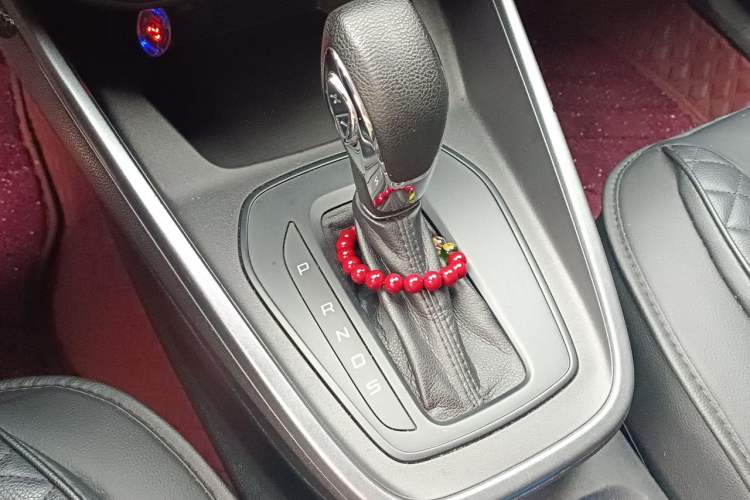 Used Ford Escort 2019 Revised 1.5L Automatic ZhiXiang Version (Tire Pressure Monitoring) China VI Standard Gear Lever
