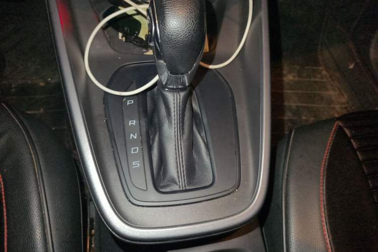 Used Ford Escort 2019 1.5L Automatic ZhiXiang Model Gear Lever