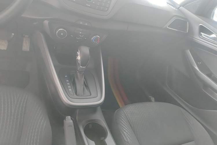 Used Ford Escort 2019 Revised 1.5L Automatic ZhiXiang Version (Tire Pressure Monitoring) China VI Standard Gear Lever