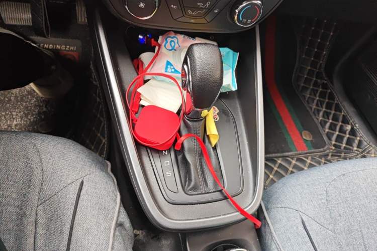 Used Ford Escort 2019 1.5L Automatic ZhiXiang Model Gear Lever