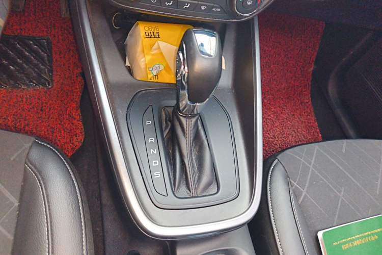 Used Ford Escort 2019 Revised 1.5L Automatic ZhiXiang Version (Tire Pressure Monitoring) China VI Standard Gear Lever