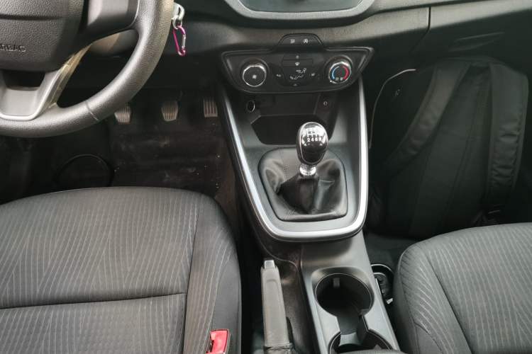 Used Ford Escort 2019 Revised Version 1.5L Manual Quality Enjoyment Type China VI Standard Gear Lever