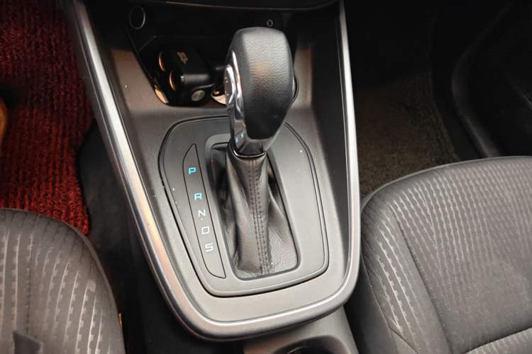 Used Ford Escort 2019 Revised 1.5L Automatic ZhiXiang Version (Tire Pressure Monitoring) China VI Standard Gear Lever