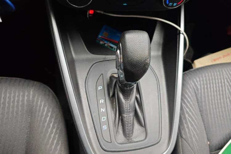 Used Ford Escort 2019 Revised 1.5L Automatic ZhiXiang Version (Tire Pressure Monitoring) China VI Standard Gear Lever