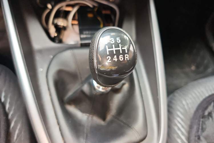 Used Ford Escort 2019 Revised Version 1.5L Manual "Quality Enjoyment" Trim (Tire Pressure Monitoring) China VI Standard Gear Lever