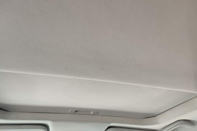 Used Ford Escort 2019 Revised Version 1.5L Automatic Enjoyment Type China VI Standard Headliner