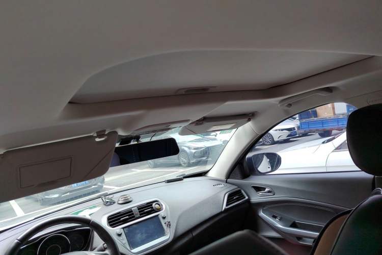 Used Ford Escort 2019 Revised Version 1.5L Automatic Enjoyment Type China VI Standard Headliner