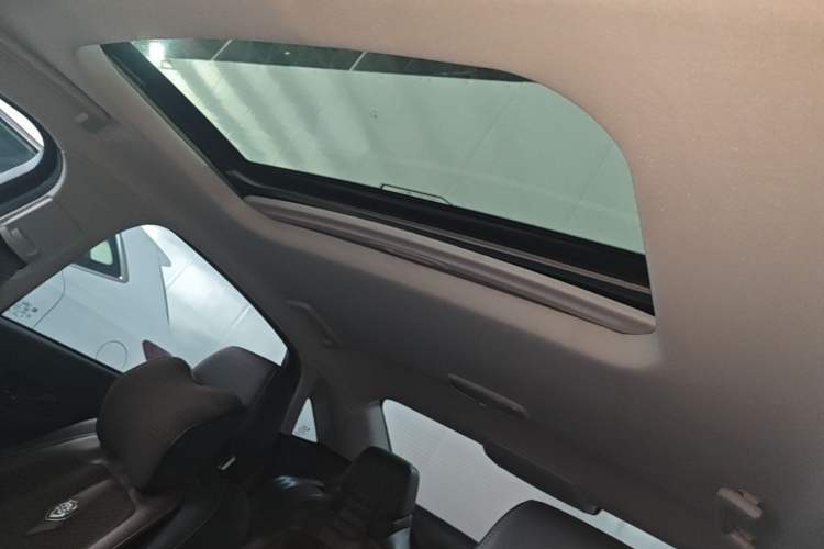 Used Ford Escort 2019 Revised Version 1.5L Automatic Enjoyment Type China VI Standard Headliner