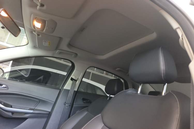 Used Ford Escort 2019 Revised Version 1.5L Automatic Enjoyment Type China VI Standard Headliner