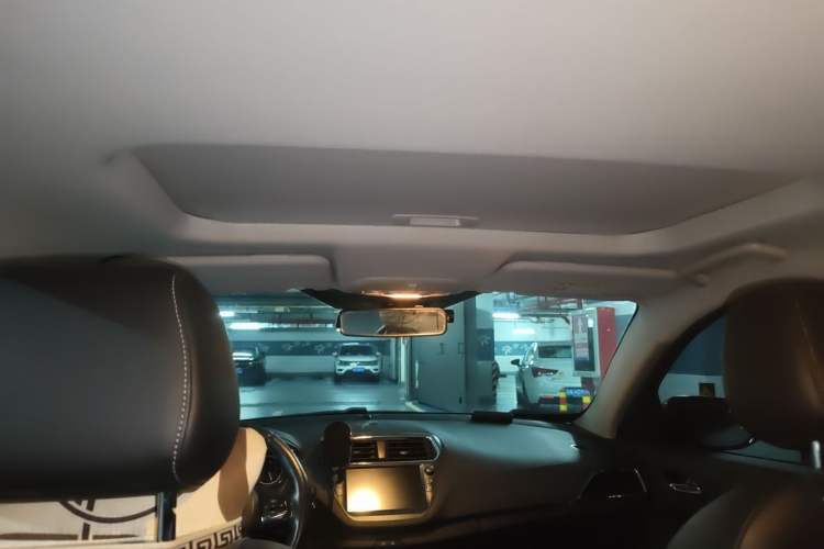 Used Ford Escort 2019 Revised Version 1.5L Automatic Enjoyment Type China VI Standard Headliner